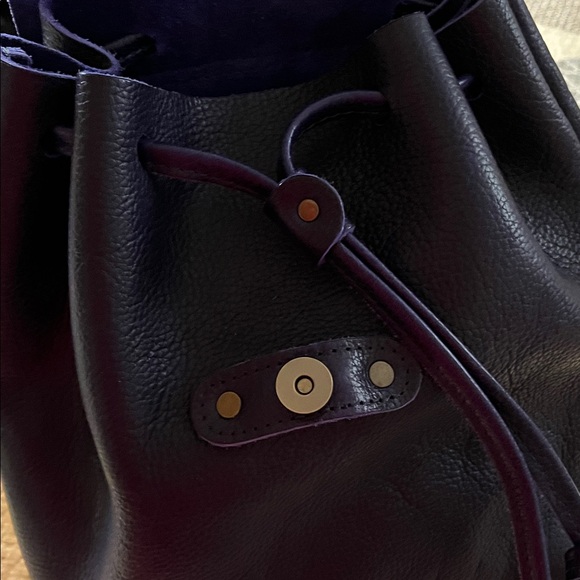 Drawstring cobalt Leather Backpack - Picture 4 of 10